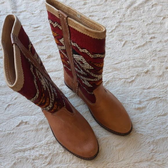 brown leather kilim handmade boots - Picture 3 of 4